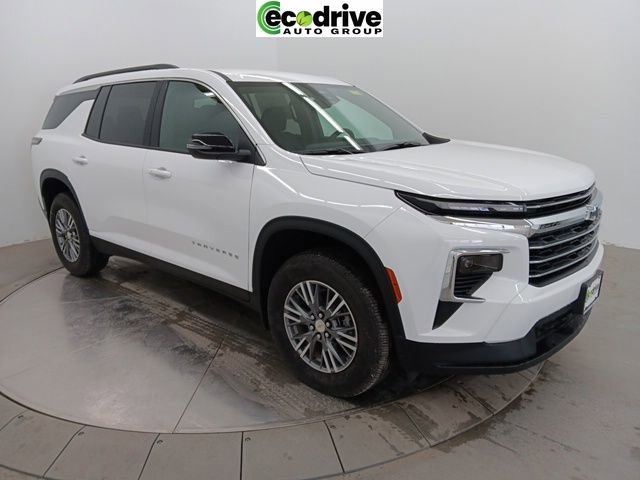 New 2026 Chevrolet Traverse LT w/ LPO, Floor Liner Package image 1
