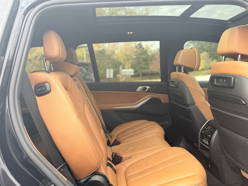 Used 2021 BMW X7 xDrive40i w/ M Sport Package image 30