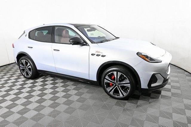 New 2025 Maserati Grecale Folgore AWD/4WD image 3