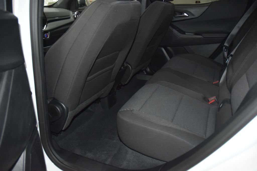 New 2026 Chevrolet Equinox LT w/ Midnight Edition FWD image 37