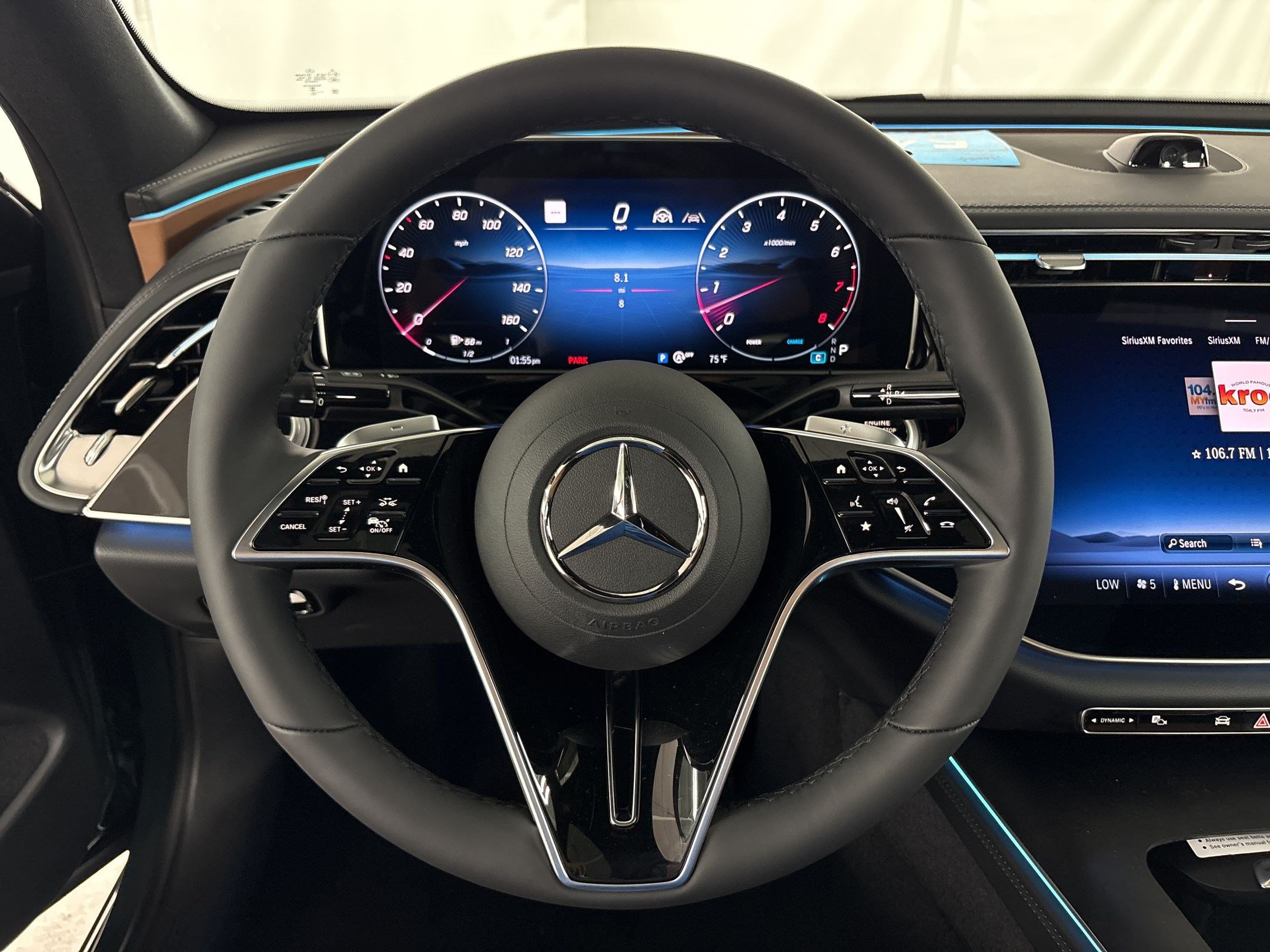 New 2026 Mercedes-Benz E 450 4MATIC Sedan image 11