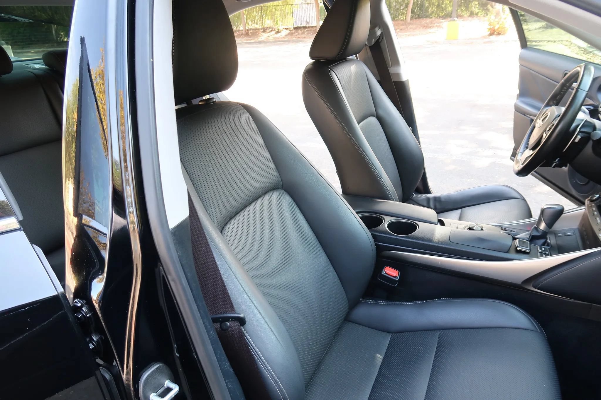 Used 2016 Lexus IS 300 AWD image 26