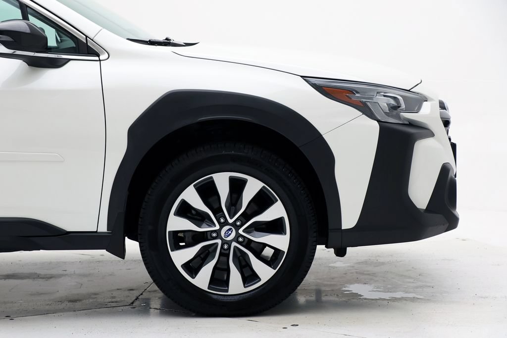 Used 2023 Subaru Outback Limited XT AWD/4WD image 4