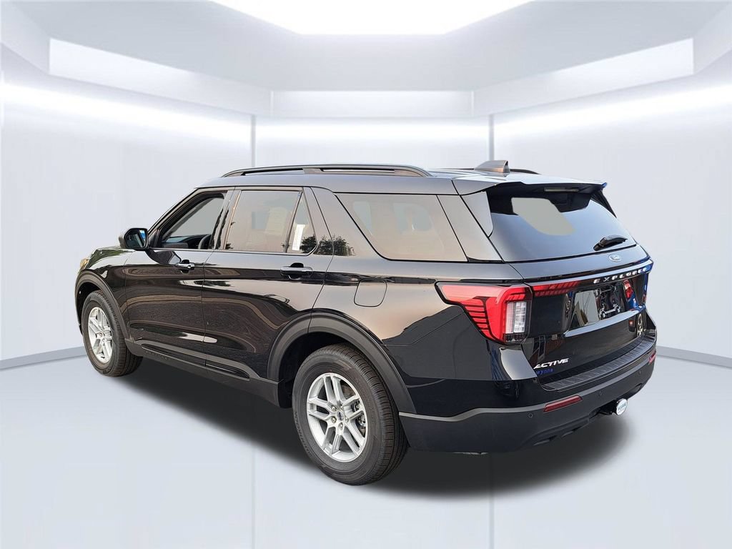 New 2026 Ford Explorer Active RWD image 4