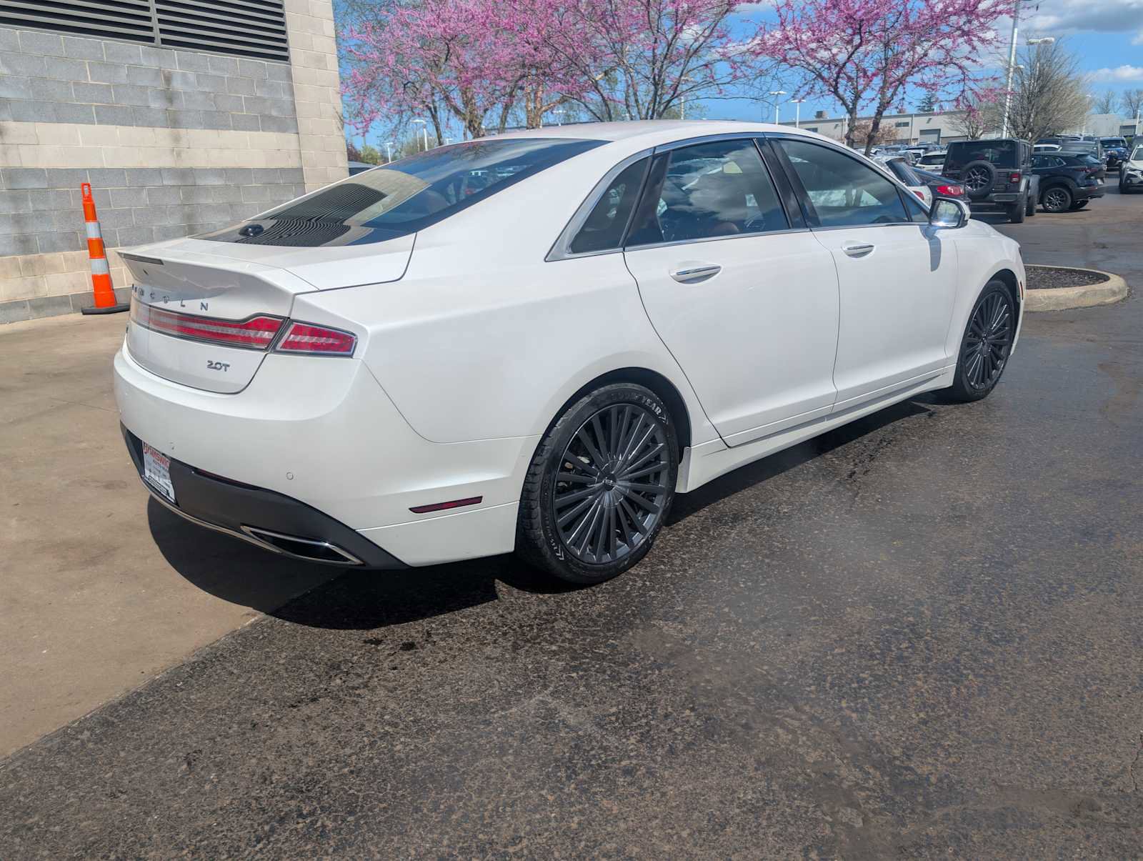 Used 2017 Lincoln MKZ Reserve image 7