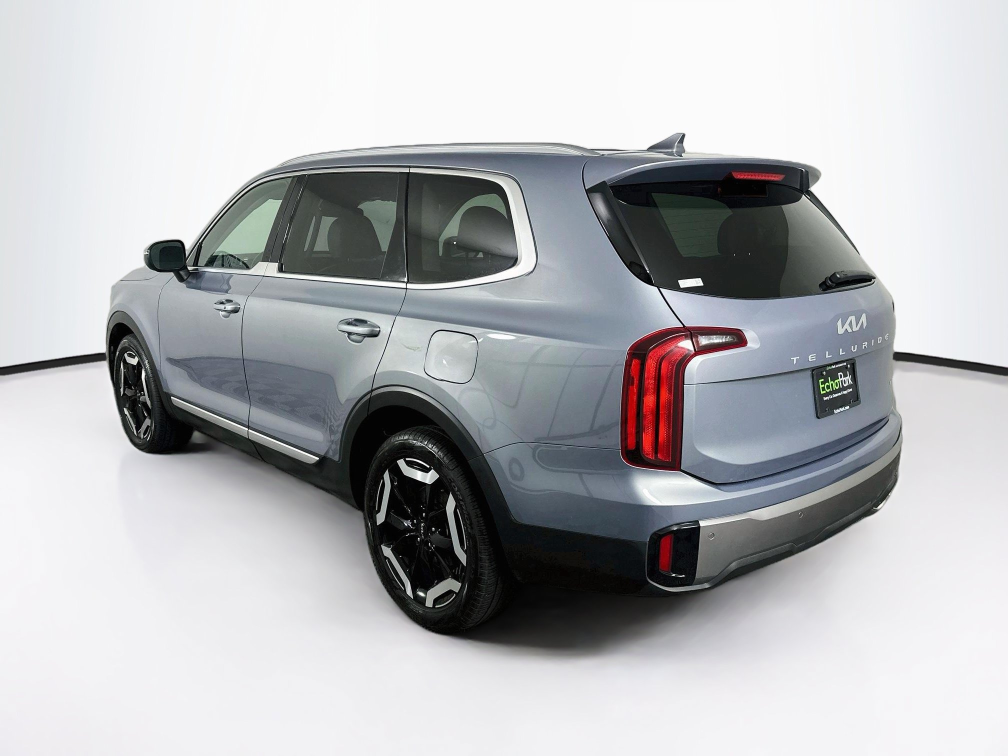 Used 2025 Kia Telluride S AWD/4WD image 5
