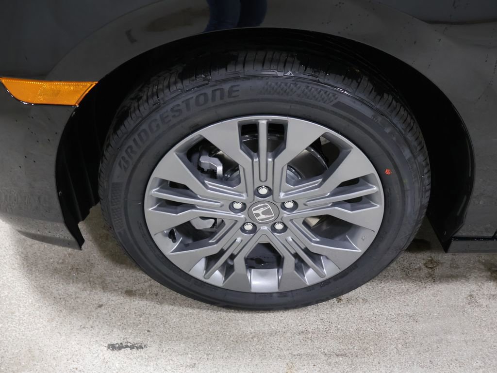 New 2026 Honda Odyssey Touring image 10