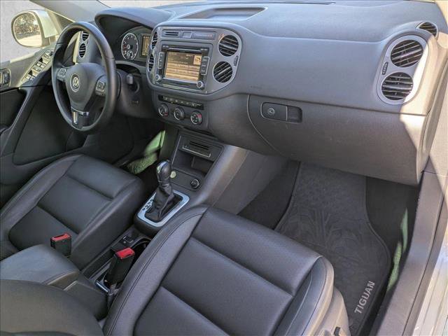 Used 2014 Volkswagen Tiguan SE image 21