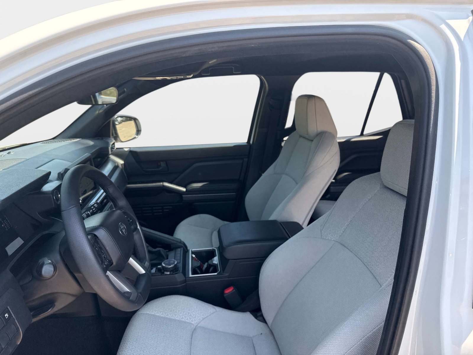 Used 2025 Toyota 4Runner SR5 AWD/4WD image 19
