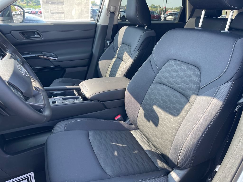 New 2026 Nissan Pathfinder SV FWD image 13