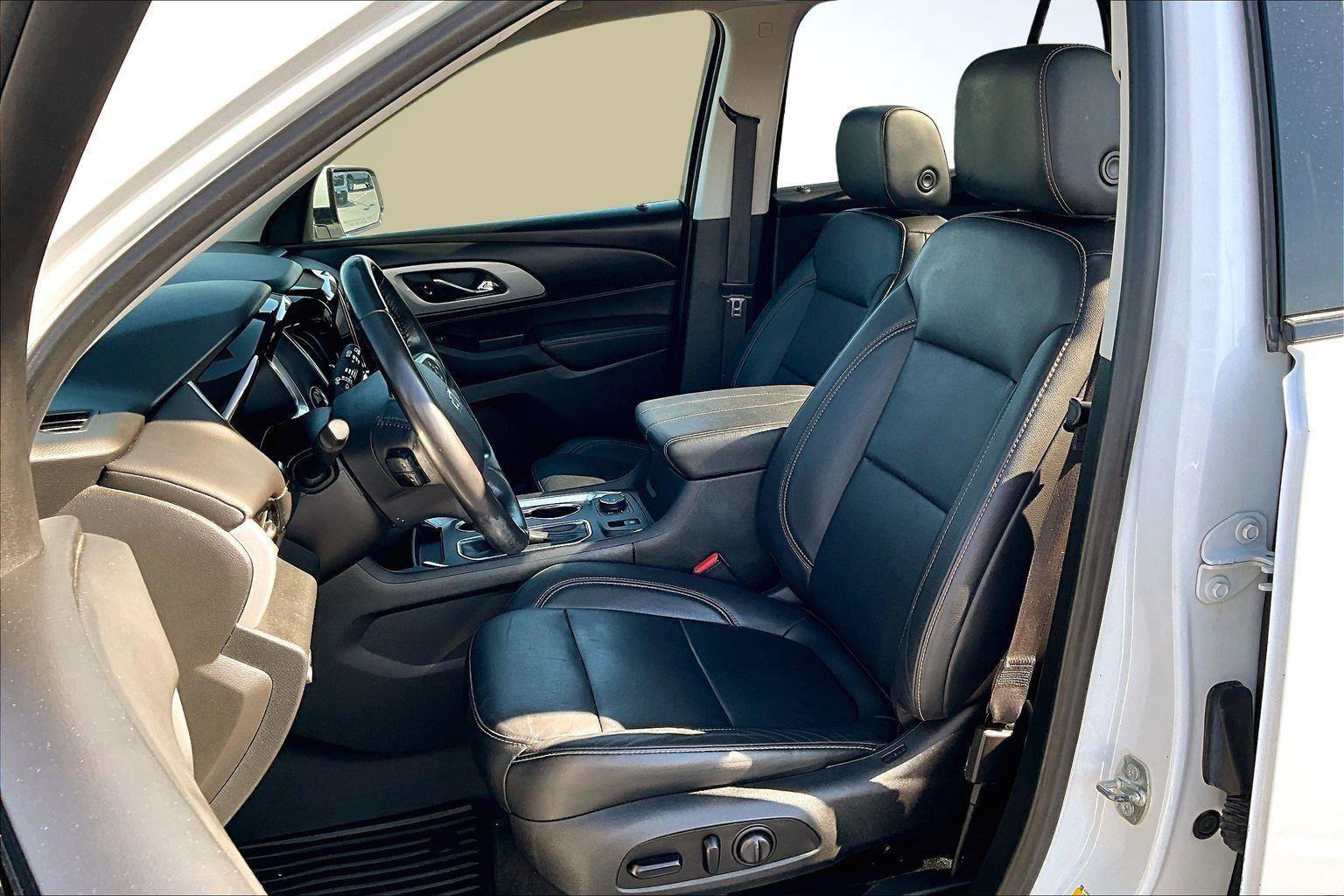 Used 2020 Chevrolet Traverse RS AWD/4WD image 26