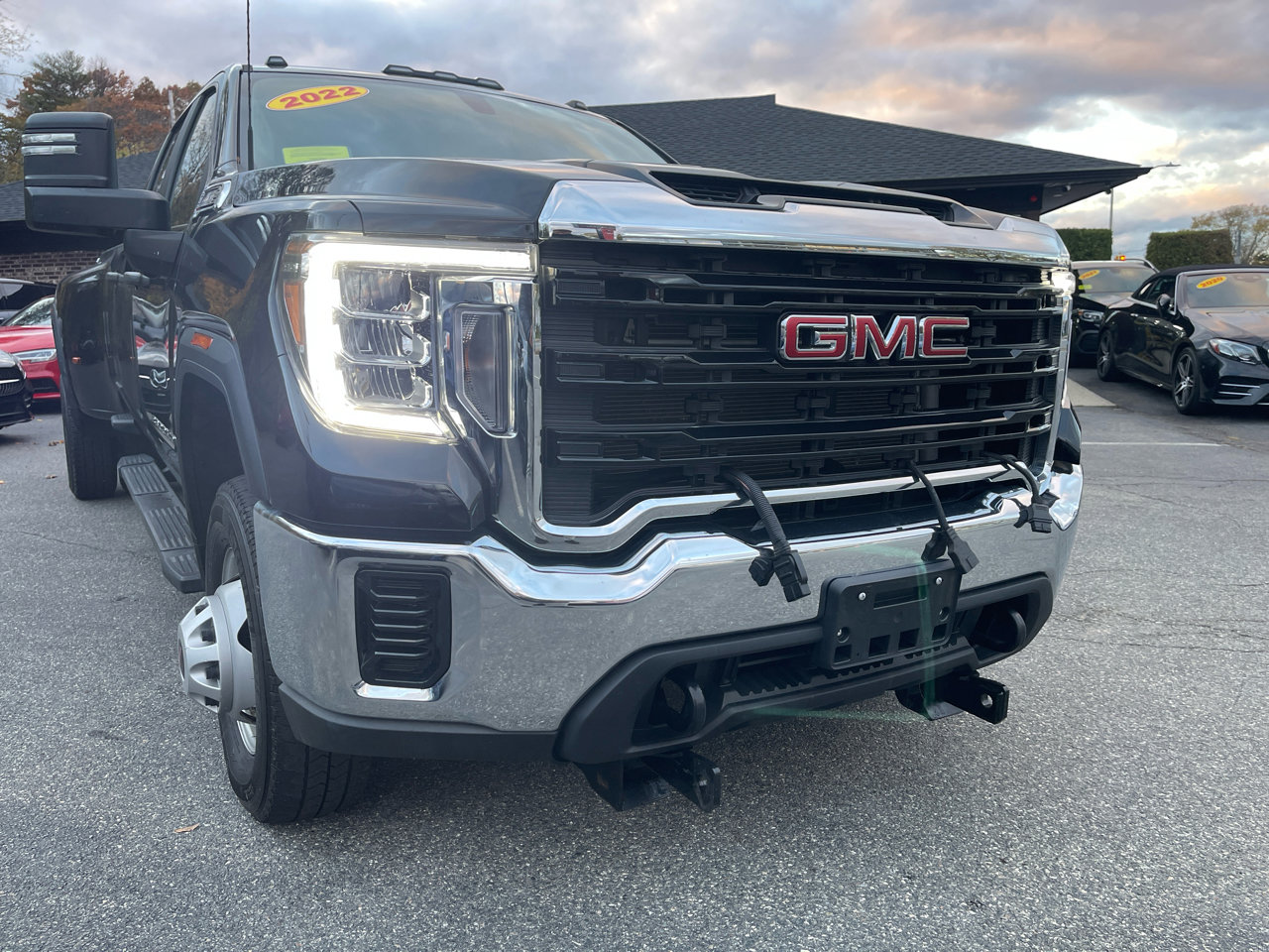 Used 2022 GMC Sierra 3500 Pro w/ Convenience Package image 57
