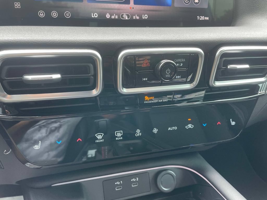 New 2026 Nissan Sentra SR w/ SR Premium Package FWD image 27