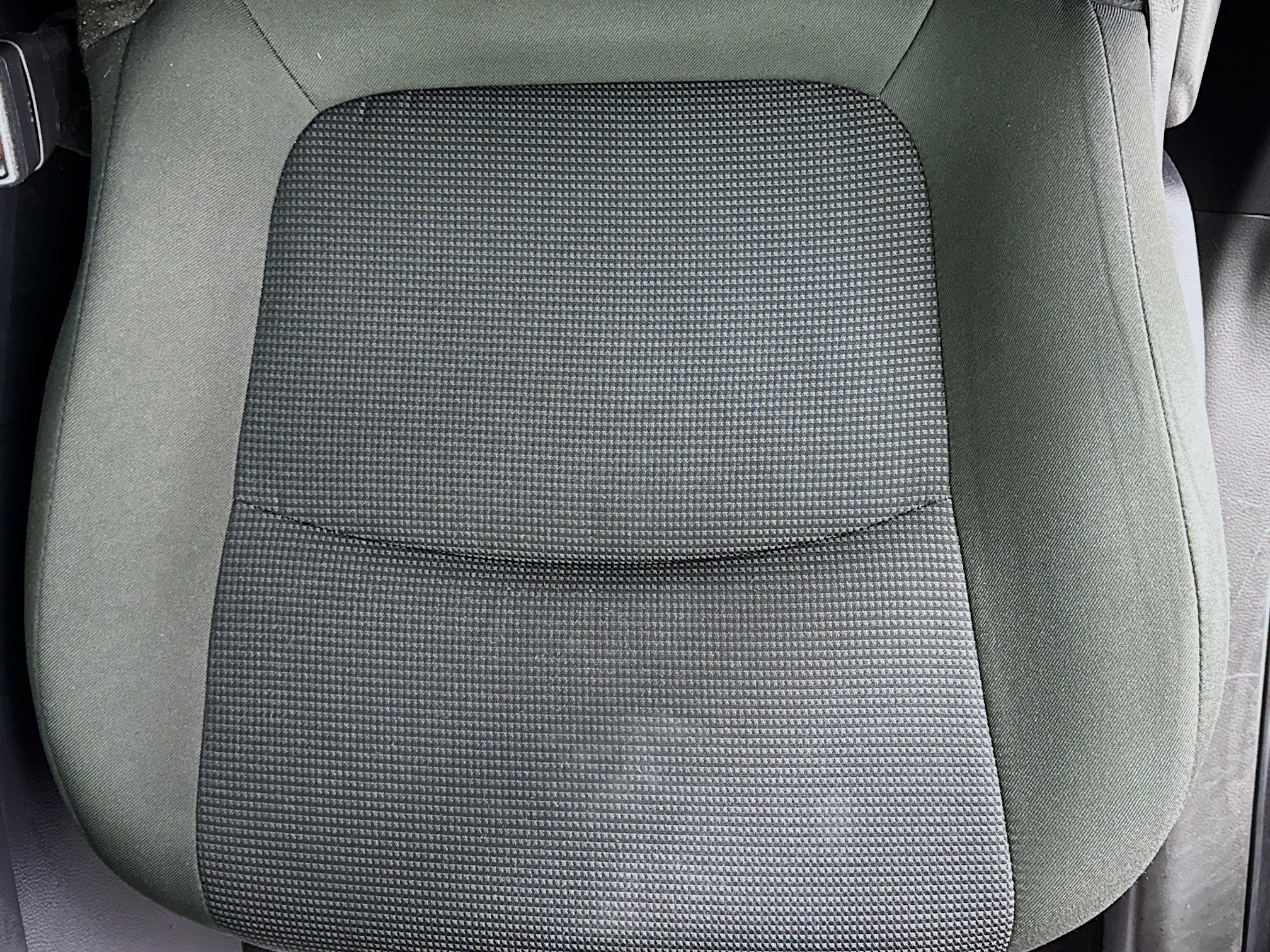 Certified 2025 Toyota RAV4 LE AWD/4WD image 18