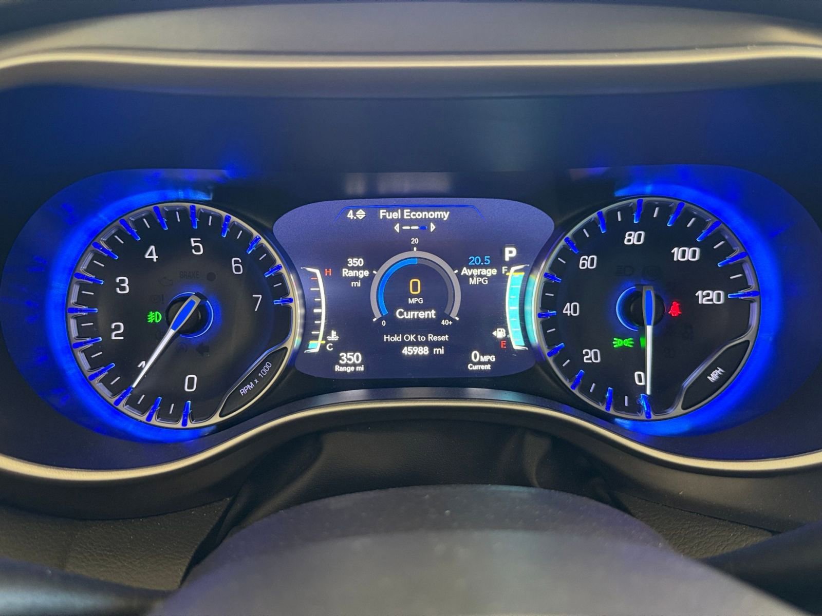 Used 2024 Chrysler Pacifica Touring-L image 38