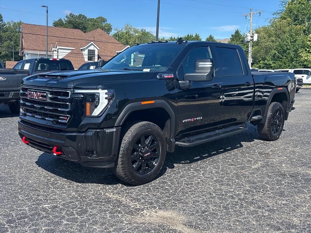 Used 2025 GMC Sierra 2500 AT4 w/ Technology Package AWD/4WD image 3