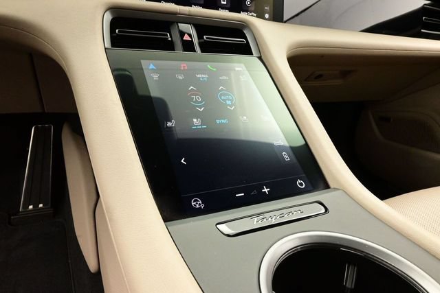 Used 2025 Porsche Taycan RWD image 11