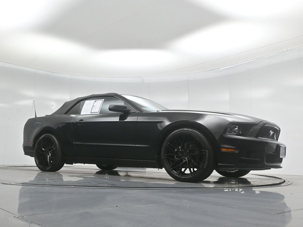 Used 2014 Ford Mustang Convertible w/ Equipment Group 102A image 3