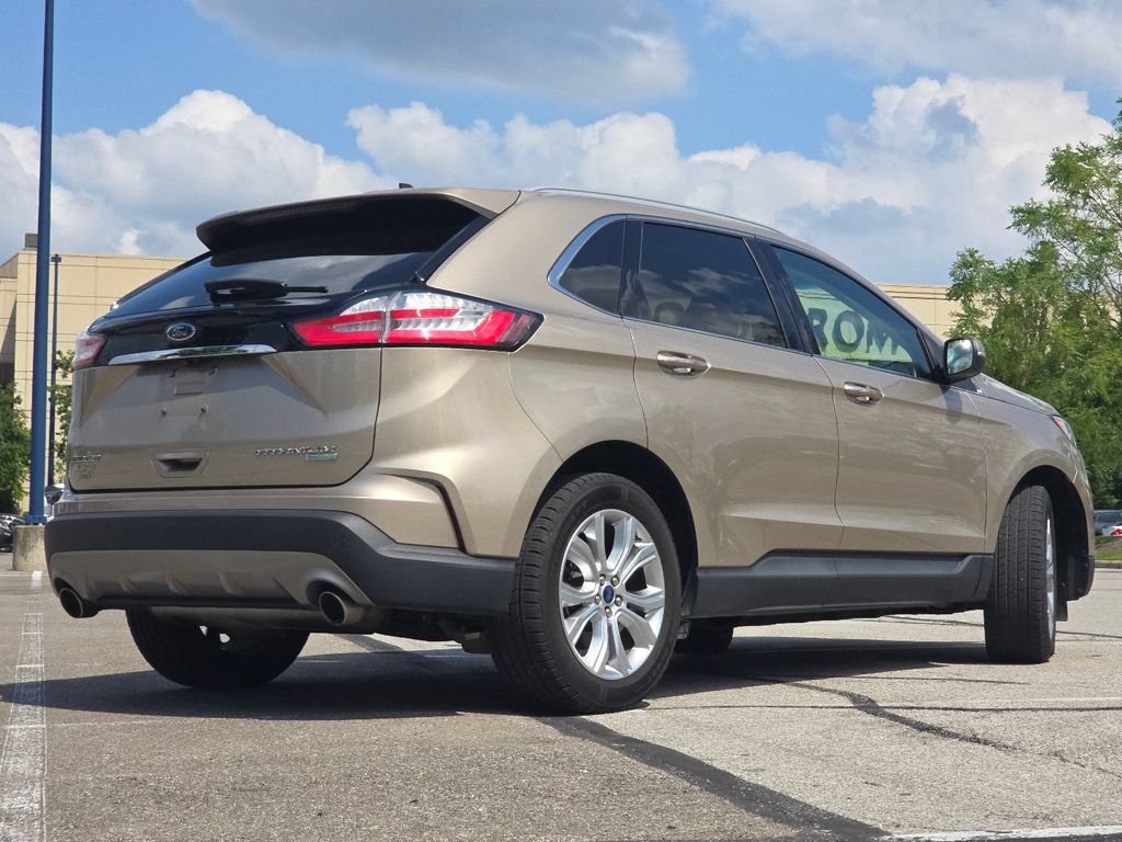 Used 2020 Ford Edge Titanium FWD image 17