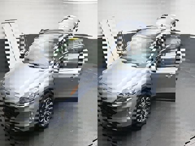 Used 2022 Ford Escape Titanium w/ Class II Trailer Tow Package image 37