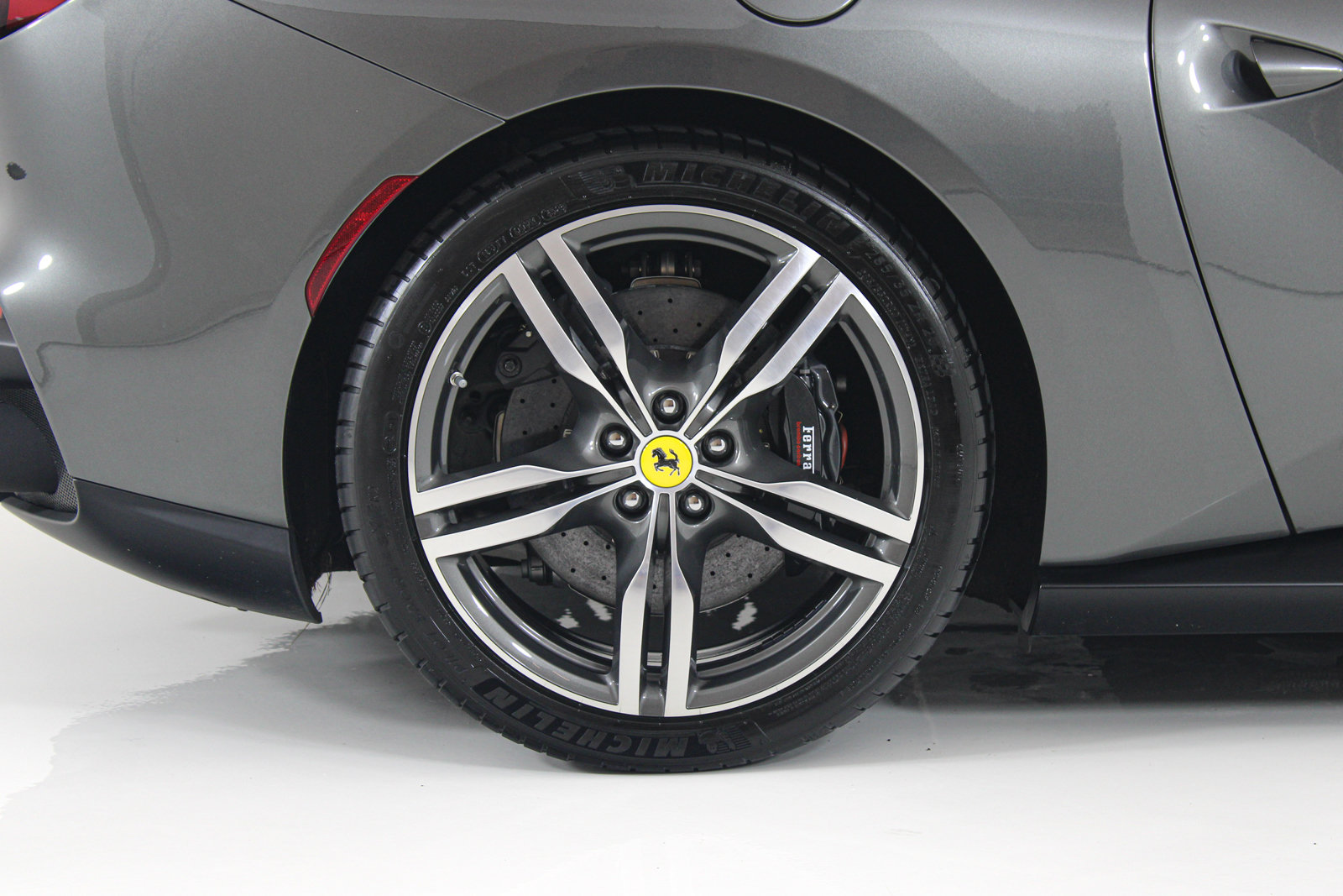 Certified 2023 Ferrari Portofino M RWD image 24