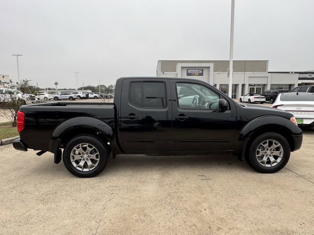Used 2021 Nissan Frontier SV image 3
