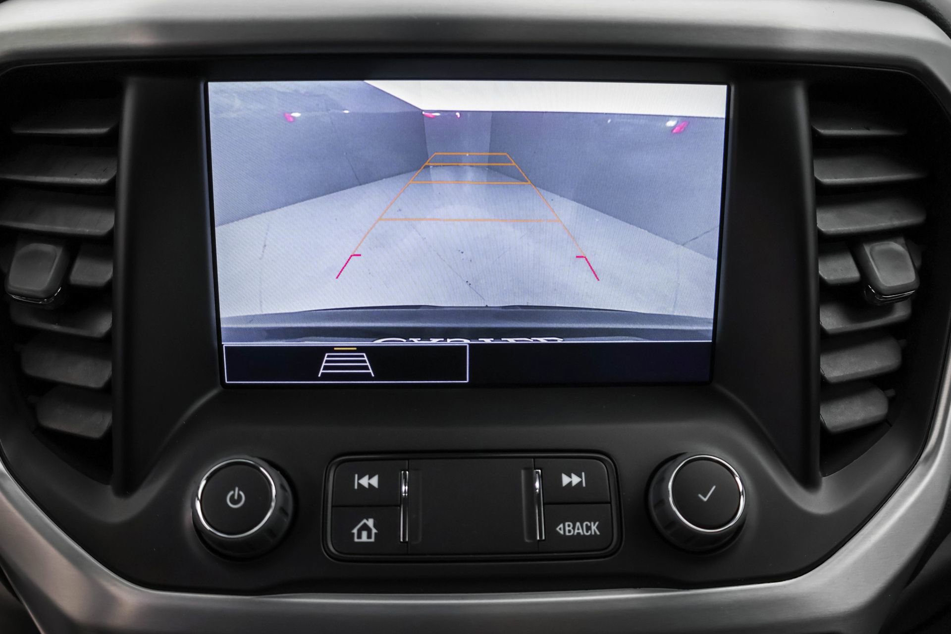 Used 2023 GMC Acadia SLE w/ Driver Convenience Package image 8