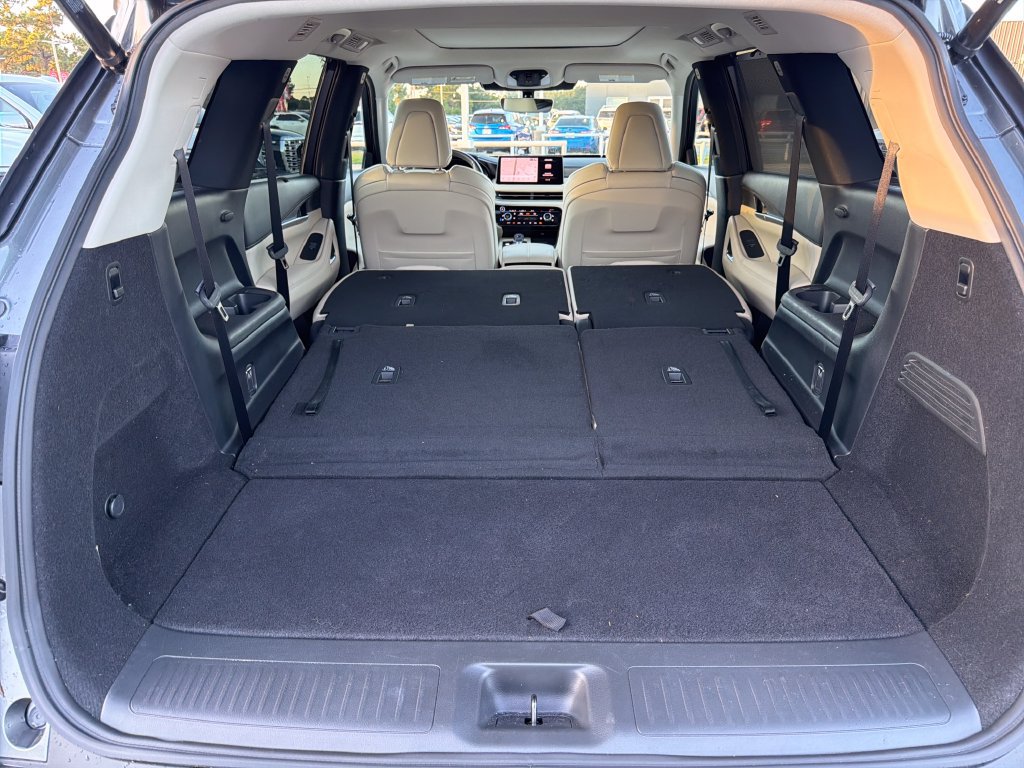 Used 2024 INFINITI QX60 Luxe w/ Performance Audio Package FWD image 35