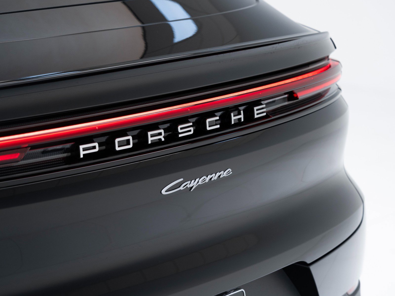 New 2026 Porsche Cayenne GTS AWD/4WD image 13