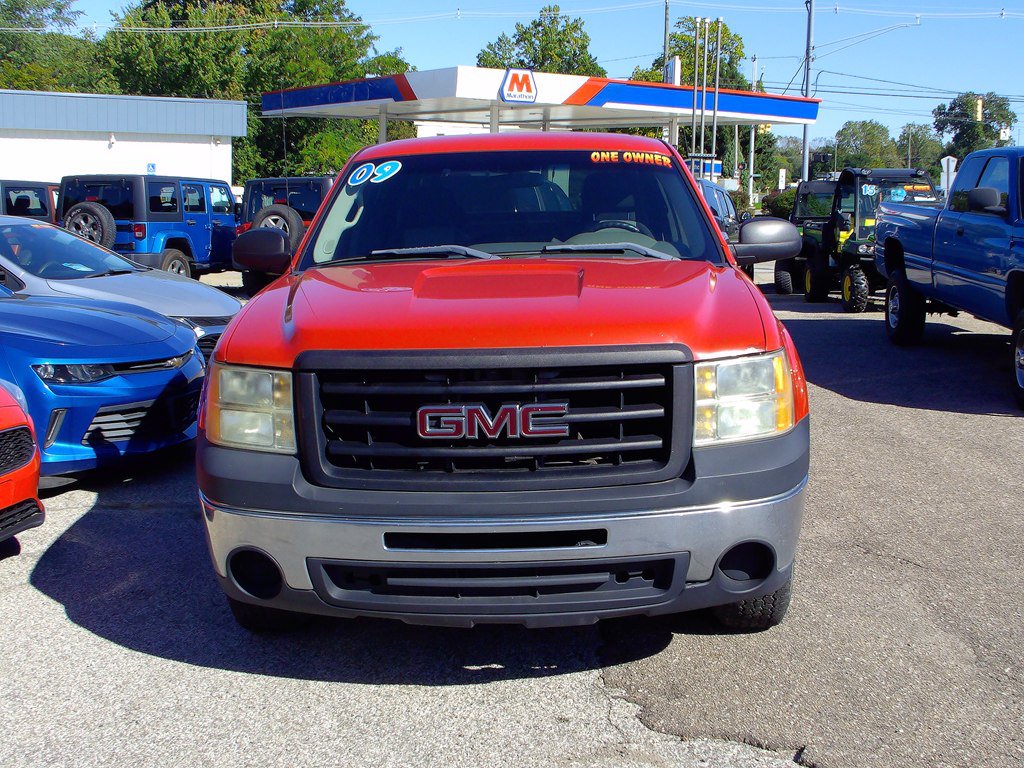 Used 2009 GMC Sierra 1500 W/T RWD image 2