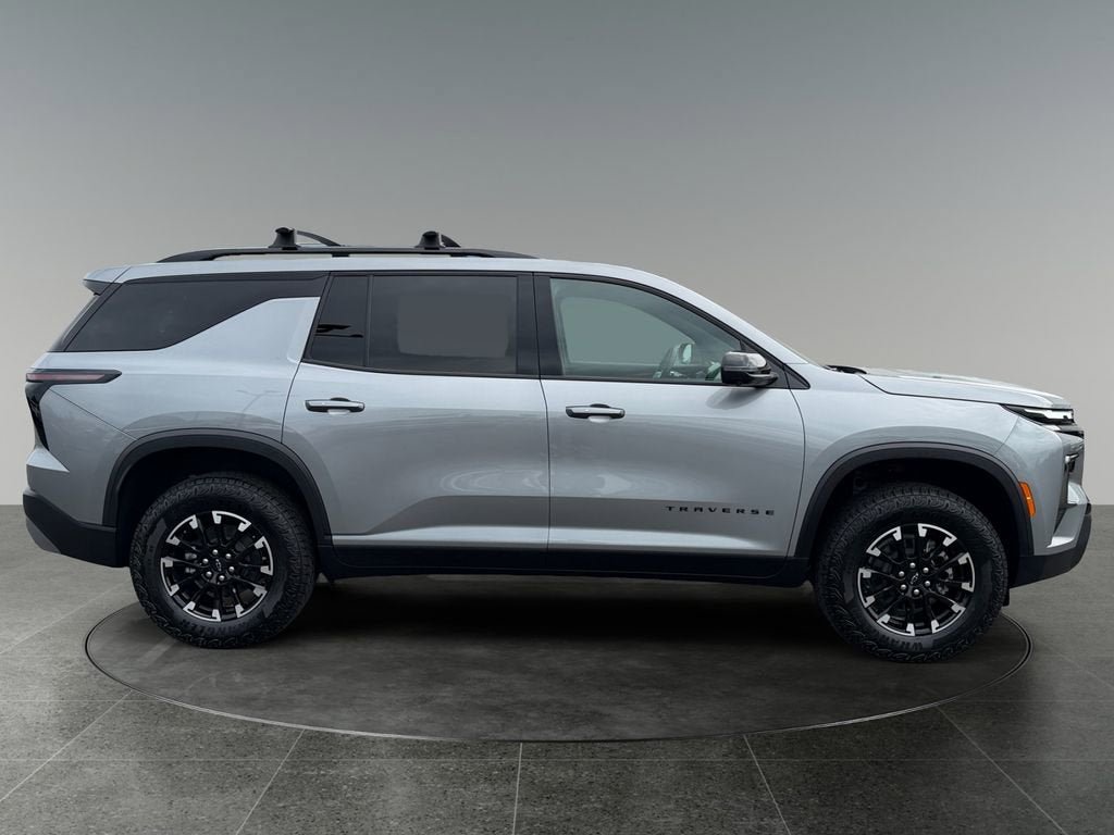 New 2026 Chevrolet Traverse Z71 w/ Driver Confidence Package AWD/4WD image 11