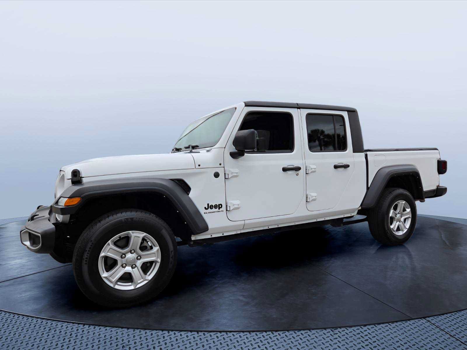 Used 2023 Jeep Gladiator Sport w/ Trailer Tow Package AWD/4WD image 2