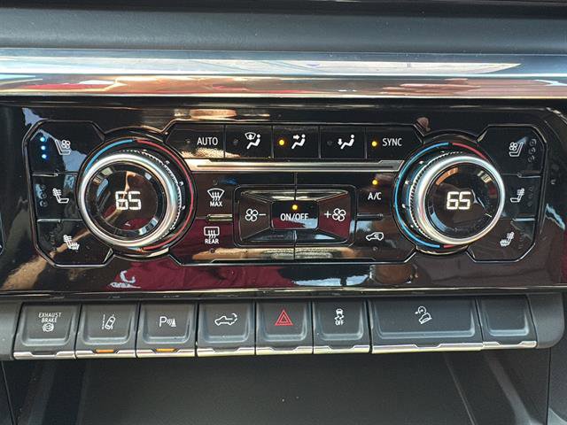 Used 2024 GMC Sierra 2500 Denali Ultimate image 24