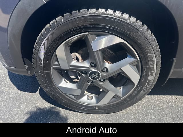 Used 2023 Hyundai Venue Limited FWD image 10