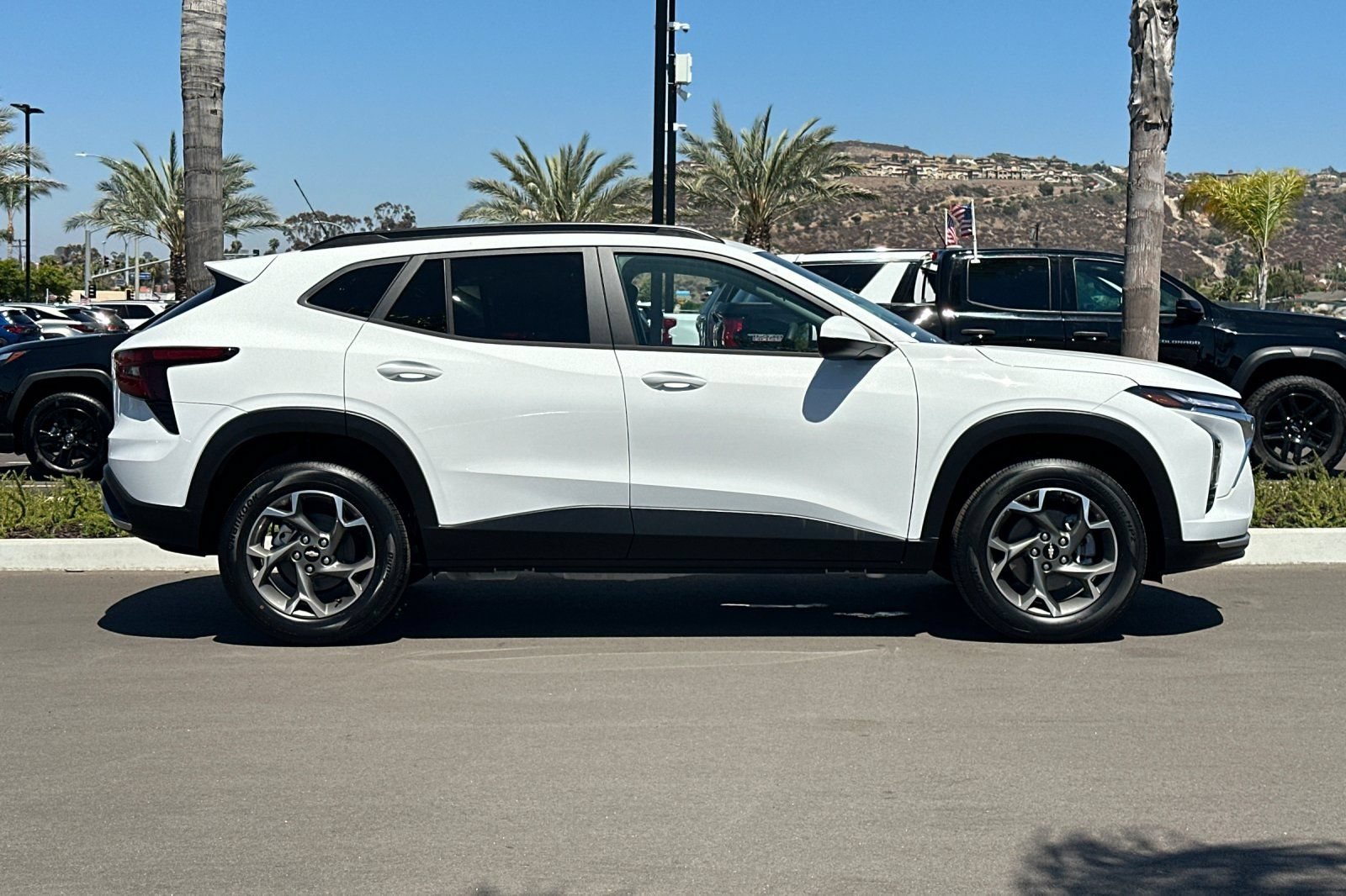 New 2026 Chevrolet Trax LT FWD image 3