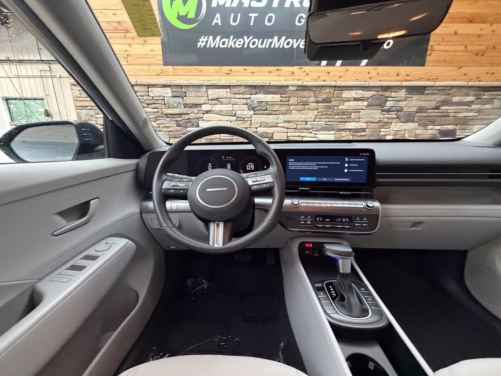 Certified 2024 Hyundai Kona SEL AWD/4WD image 35