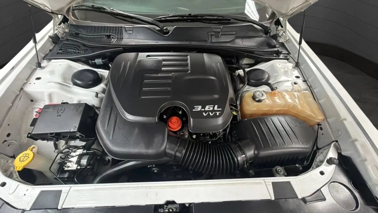 Used 2017 Dodge Challenger SXT RWD image 22