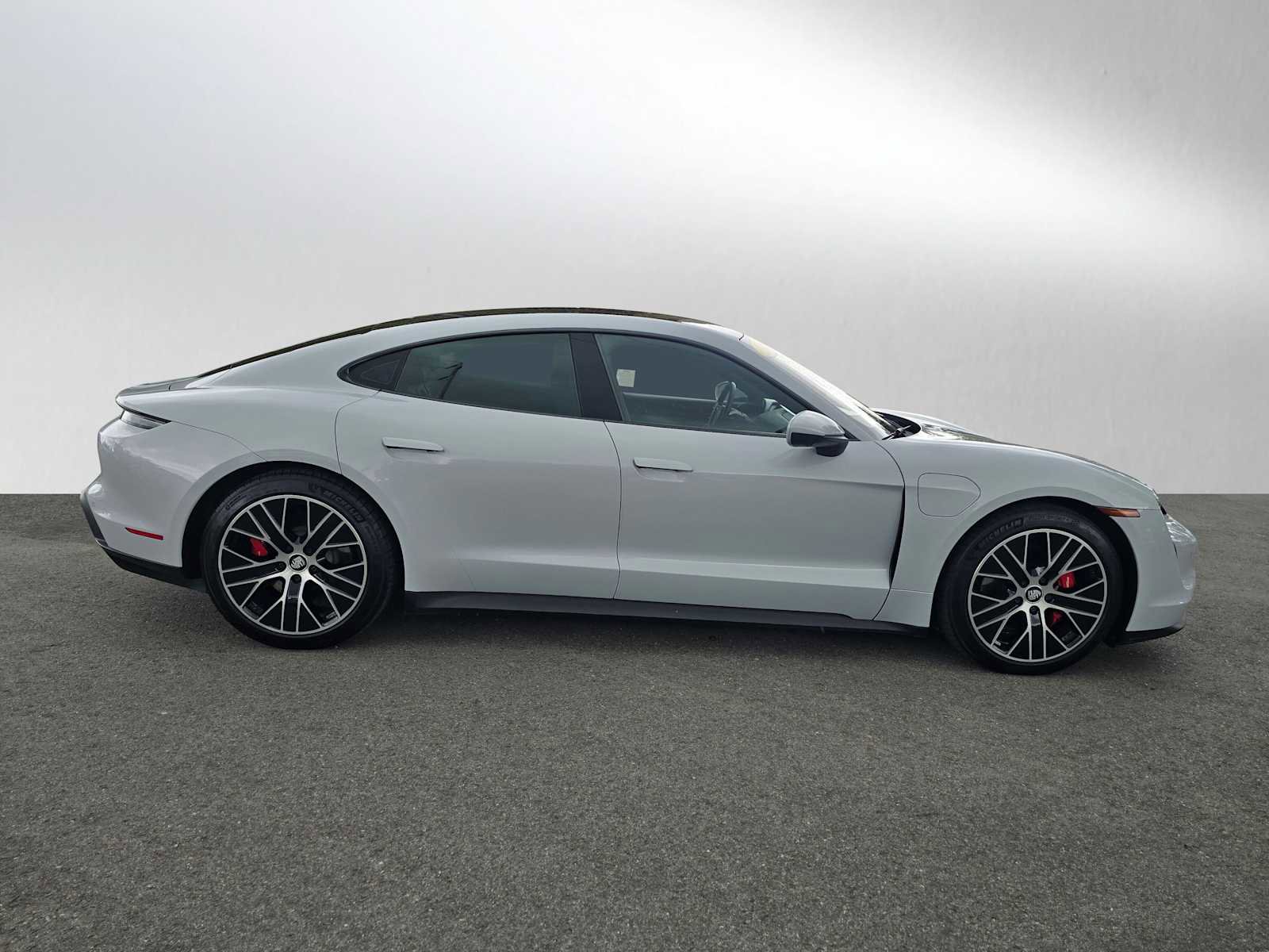 Used 2021 Porsche Taycan 4S w/ Premium Package AWD/4WD image 2