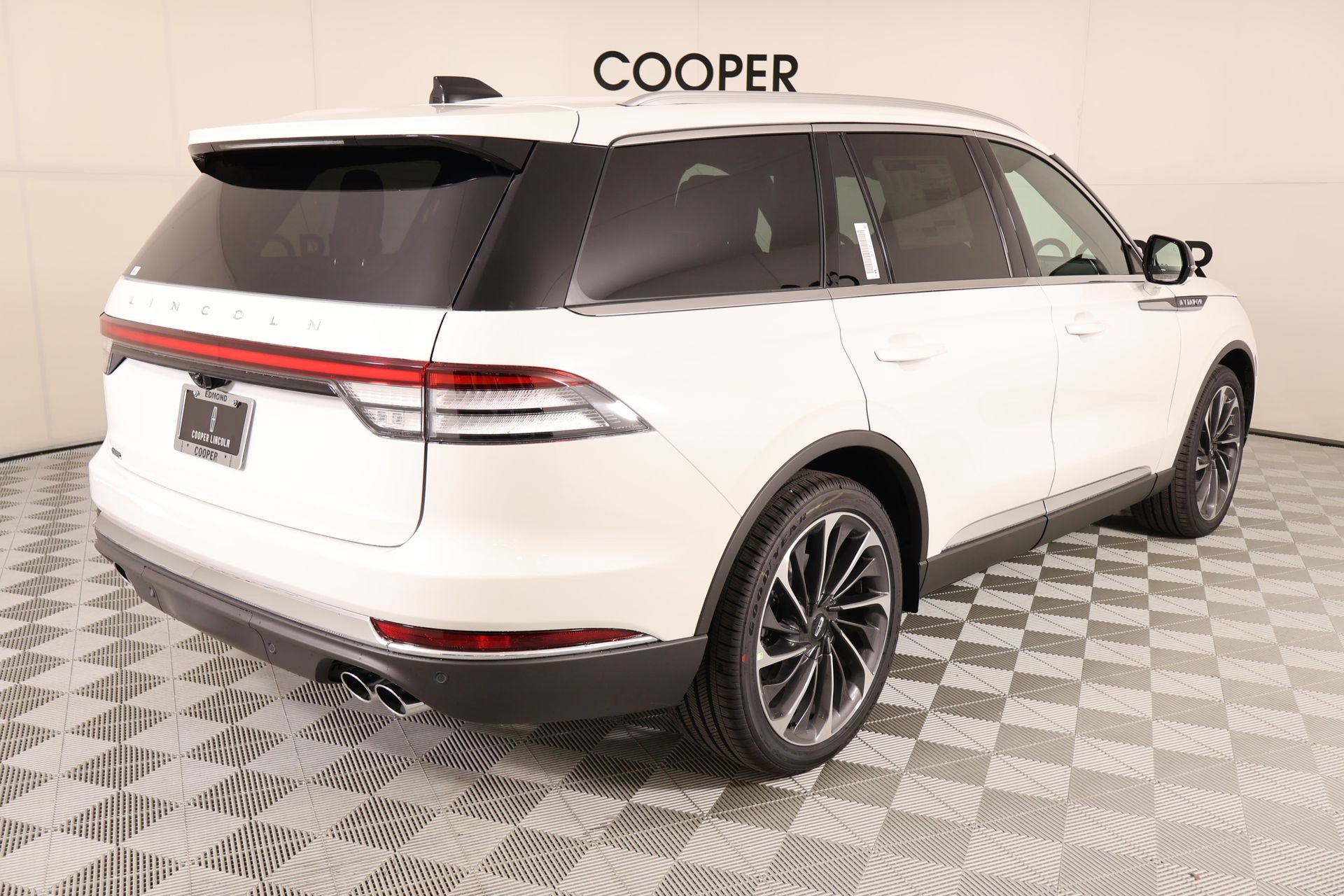New 2026 Lincoln Aviator Reserve AWD/4WD image 22