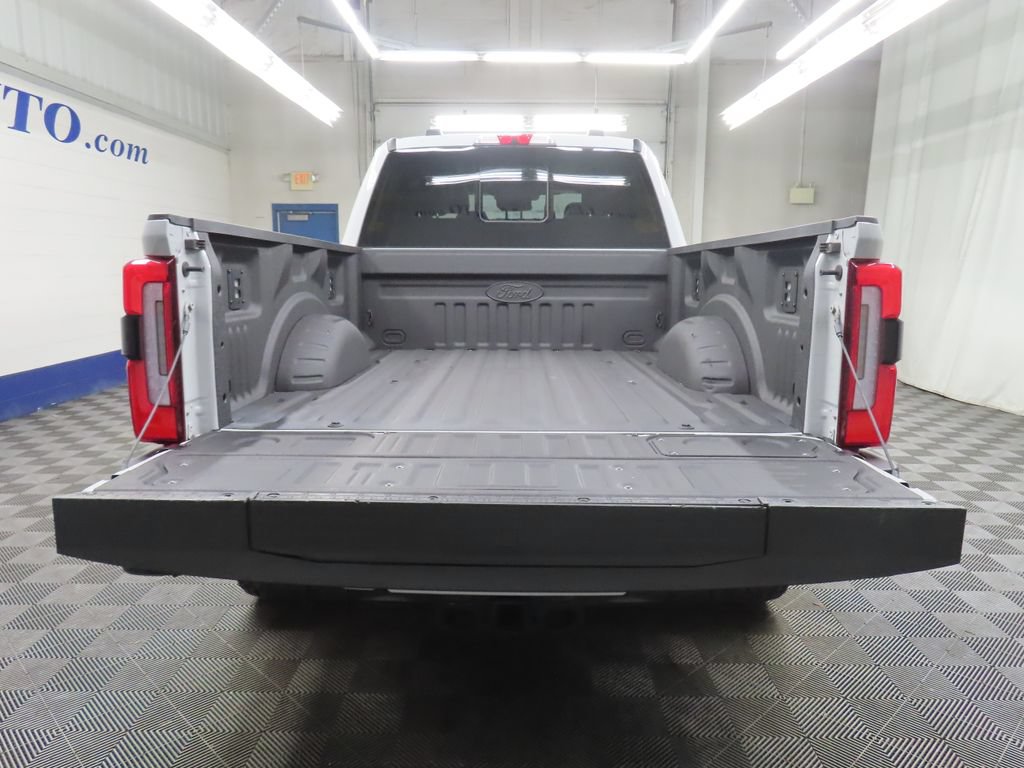 Used 2026 Ford F250 Platinum AWD/4WD image 41