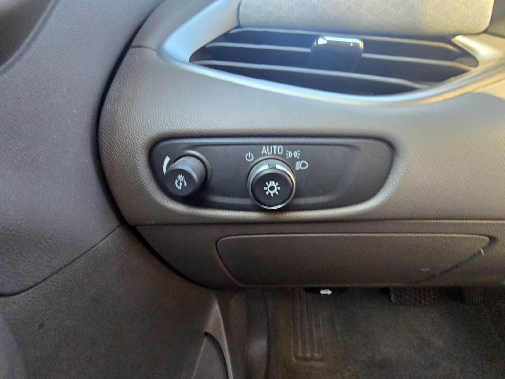 Used 2025 Chevrolet Malibu LT FWD image 20