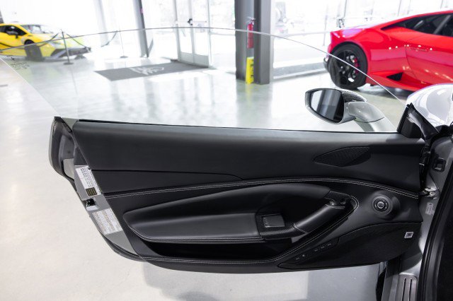 Used 2020 Ferrari F8 Tributo image 36