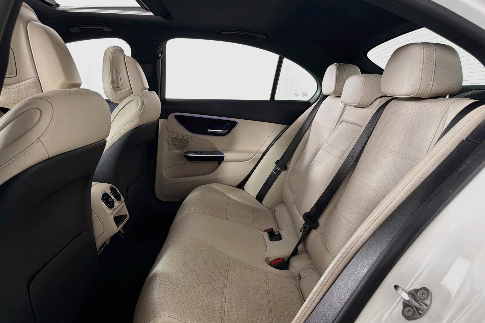 Certified 2024 Mercedes-Benz C 300 Sedan image 9