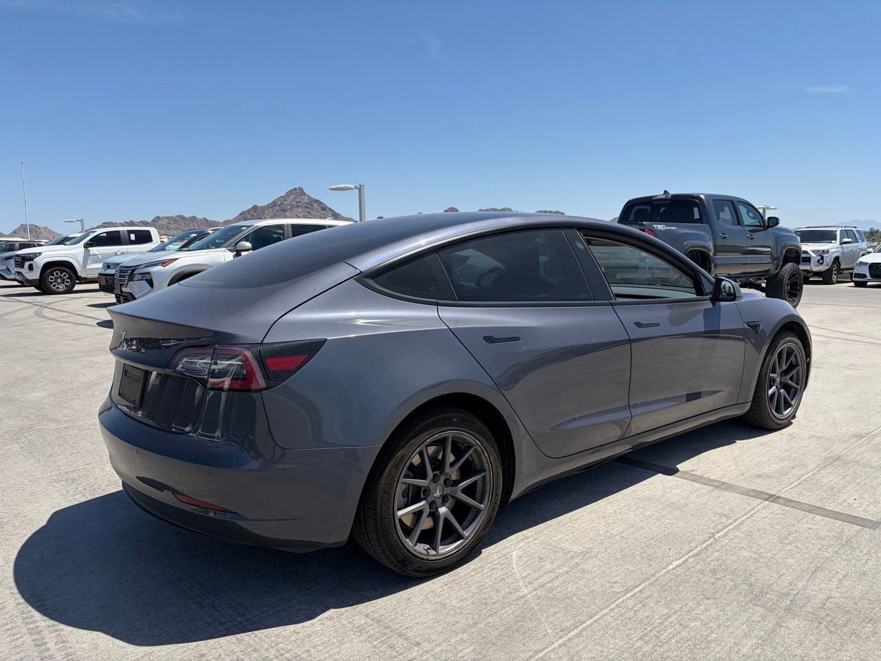 Used 2021 Tesla Model 3 Standard Range Plus RWD image 2