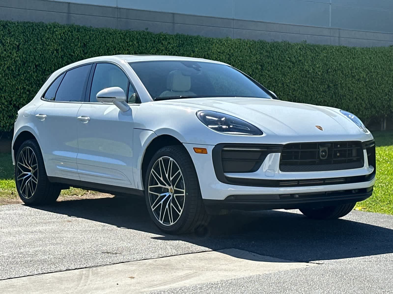 New 2026 Porsche Macan image 10