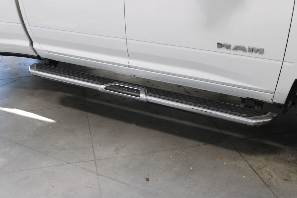 Used 2024 RAM 3500 Big Horn image 14