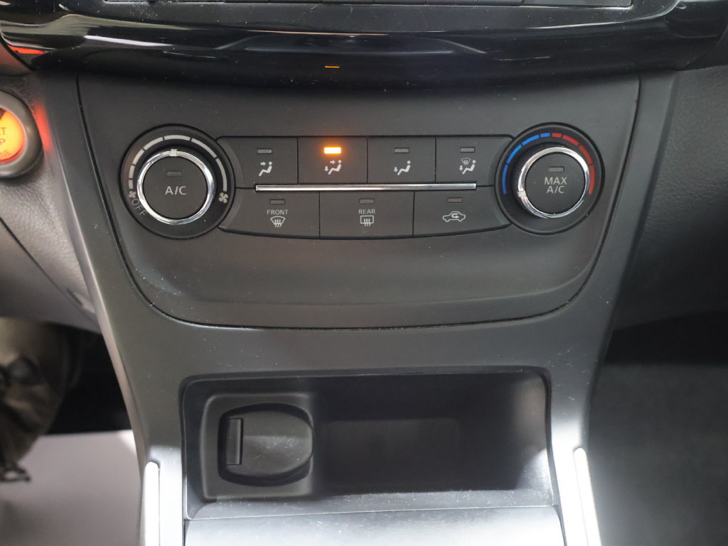 Used 2017 Nissan Sentra SV FWD image 27