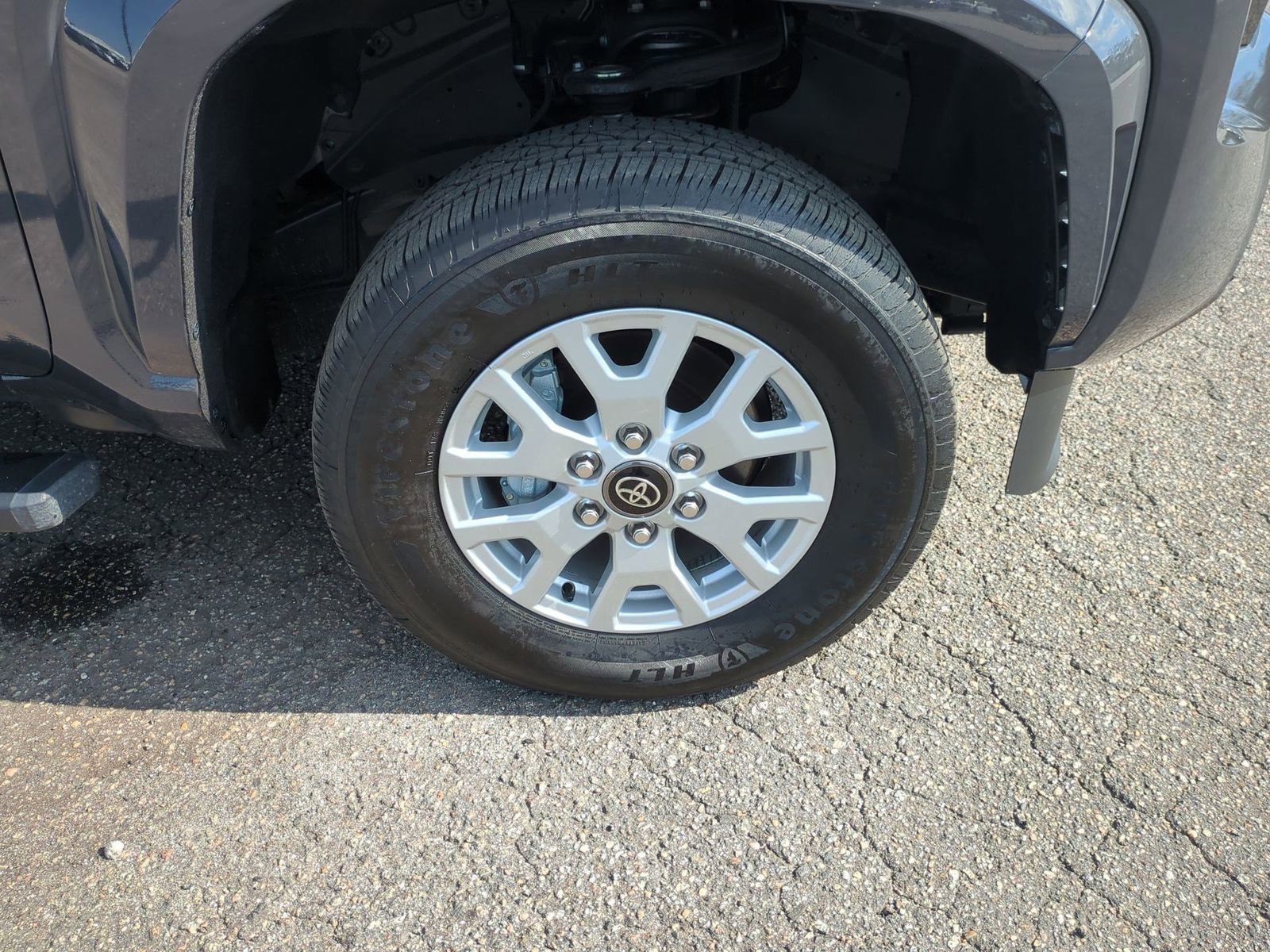 Used 2024 Toyota Tacoma SR5 image 34