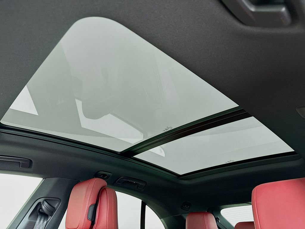 New 2026 Porsche Macan Electric image 24