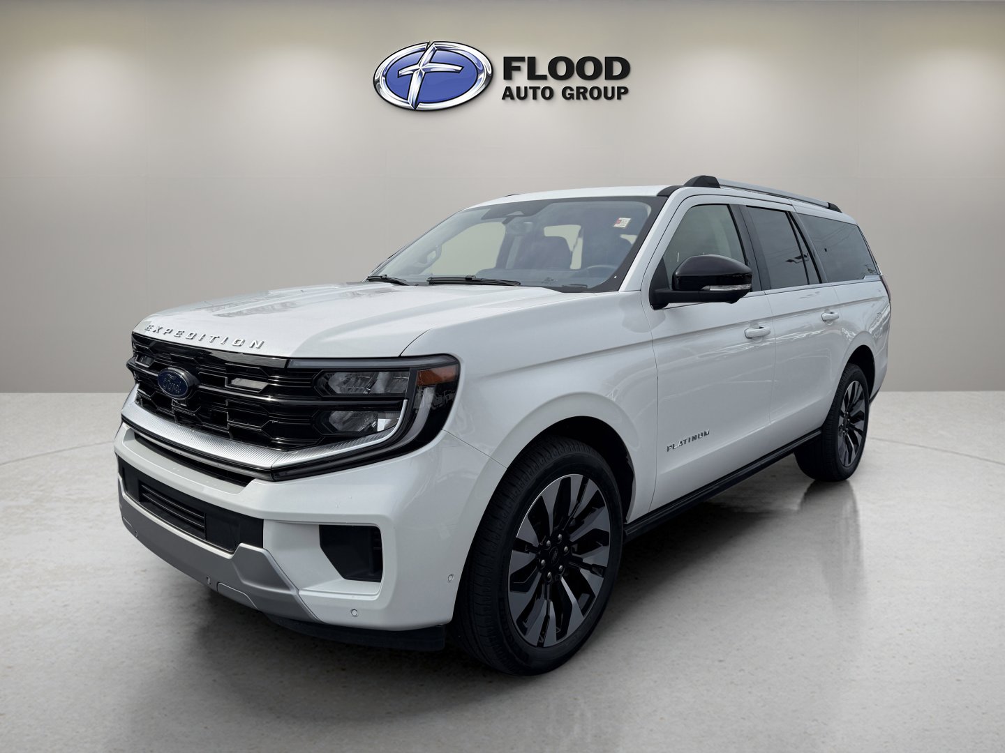 Used 2025 Ford Expedition Max Platinum w/ Driver's Package AWD/4WD image 3